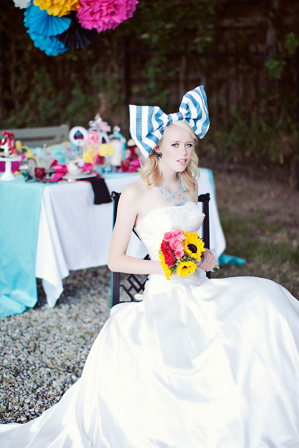alice-in-wonderland-wedding-inspiration