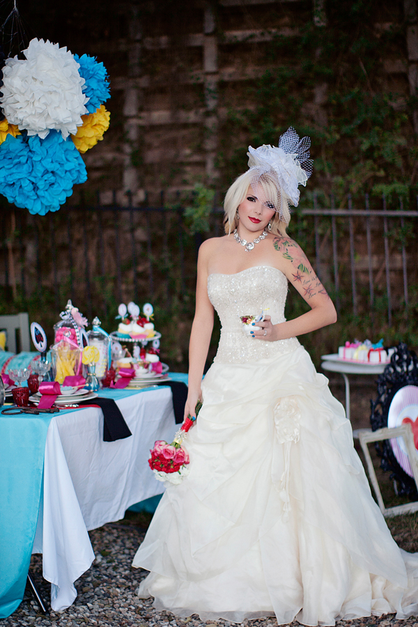 alice-in-wonderland-wedding-inspiration