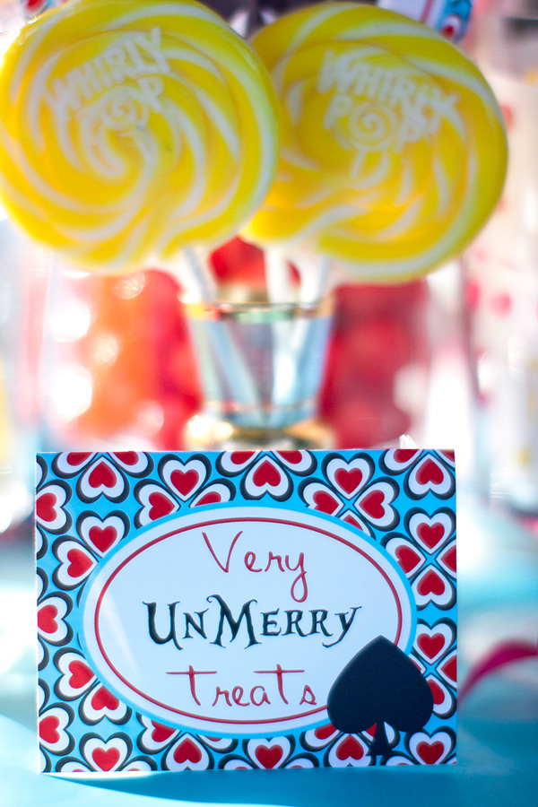 alice-in-wonderland-wedding-inspiration