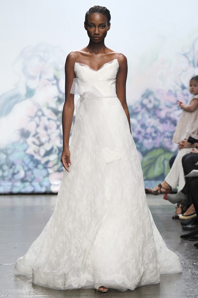monique-lhuillier-fall-2012-bridal