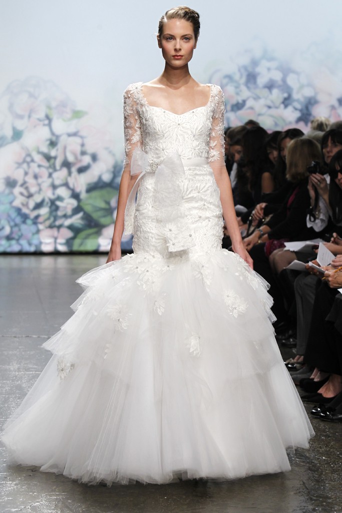 monique-lhuillier-fall-2012-bridal