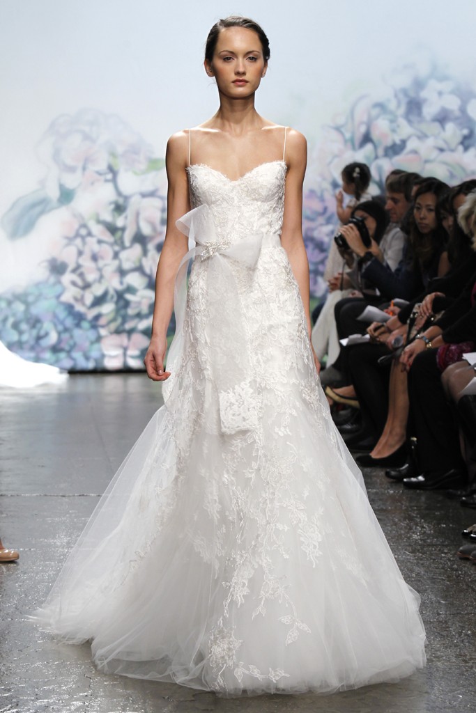 monique-lhuillier-fall-2012-bridal