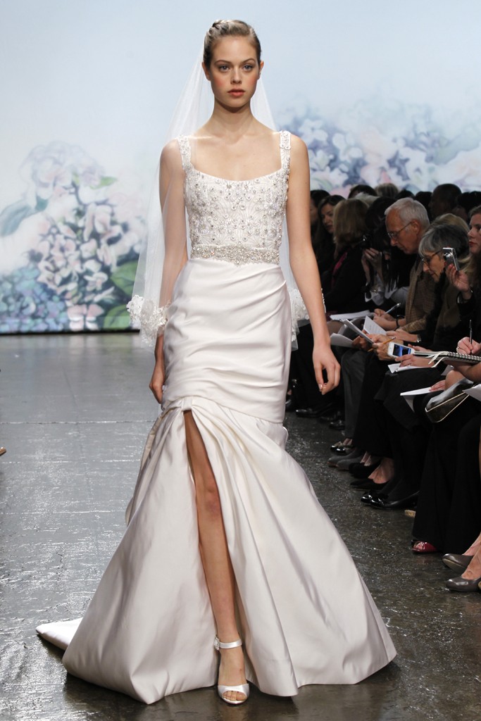 monique-lhuillier-fall-2012-bridal