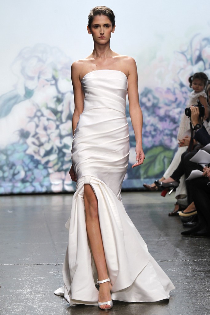 monique-lhuillier-fall-2012-bridal