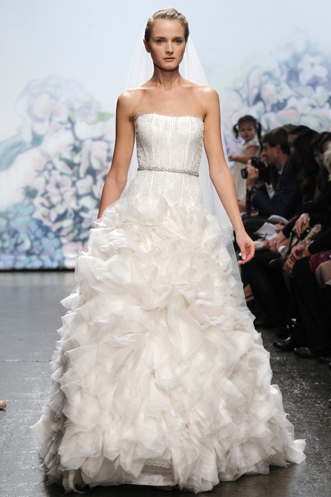monique-lhuillier-fall-2012-bridal
