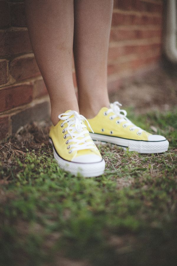 navy-and-yellow-wedding
