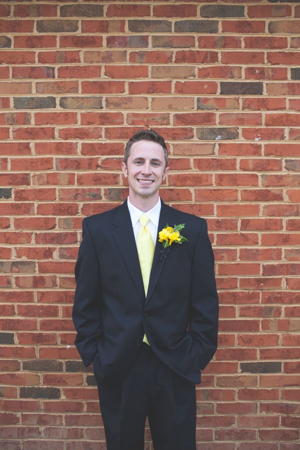 navy-and-yellow-wedding