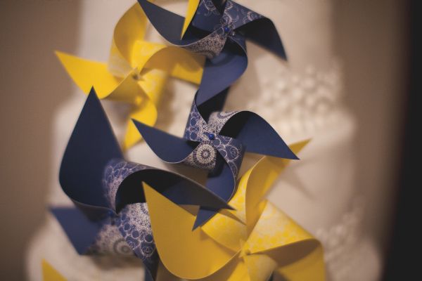 navy-and-yellow-wedding