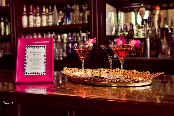 pink-and-gold-wedding-decor