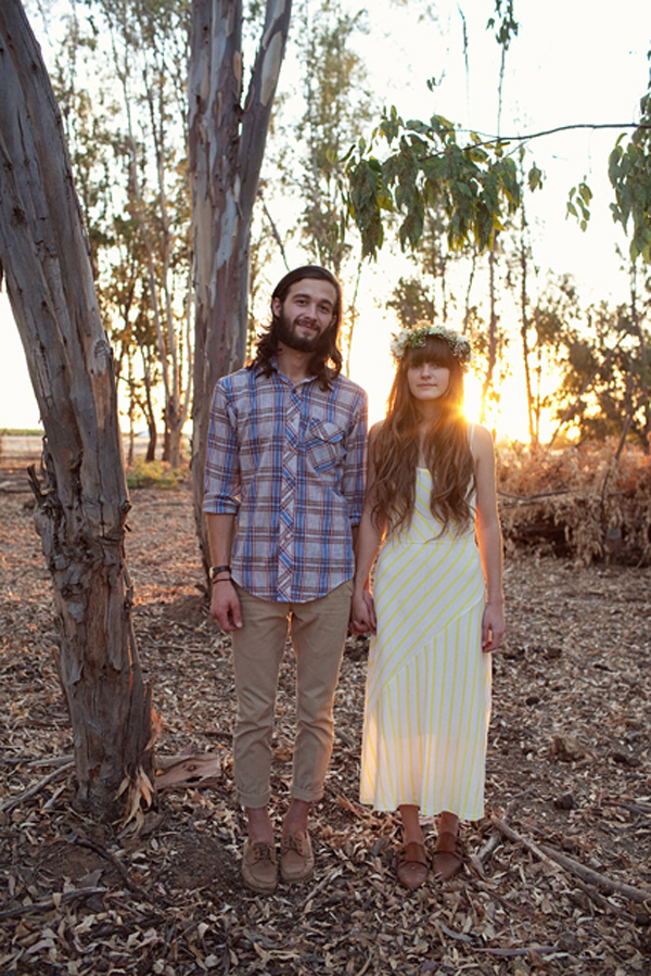 unique-engagement-photos-with-a-horse