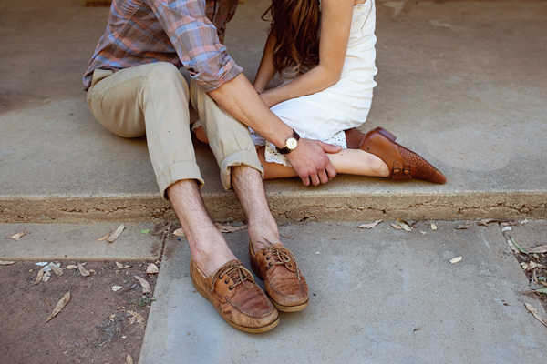 unique-engagement-photos-with-a-horse