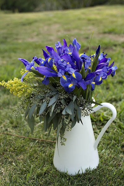 van-gogh-inspired-rustic-wedding