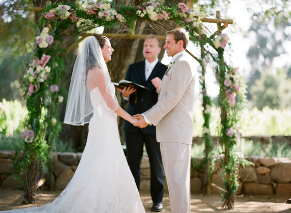 vineyard-purple-and-yellow-wedding