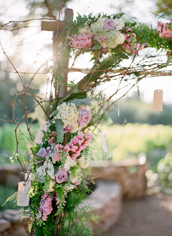 vineyard-purple-and-yellow-wedding