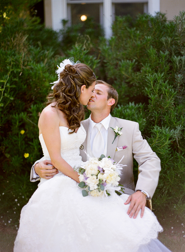 vineyard-purple-and-yellow-wedding