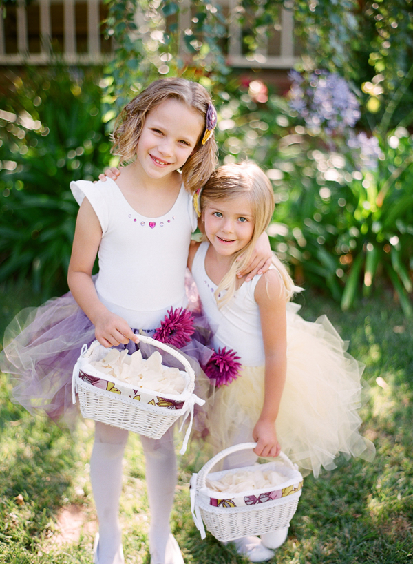 vineyard-purple-and-yellow-wedding