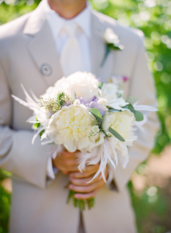 vineyard-purple-and-yellow-wedding