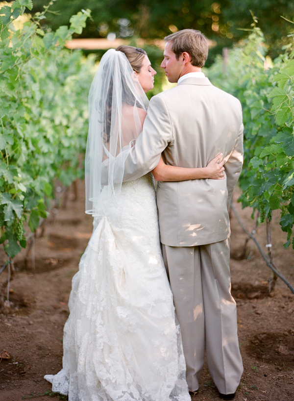 vineyard-purple-and-yellow-wedding