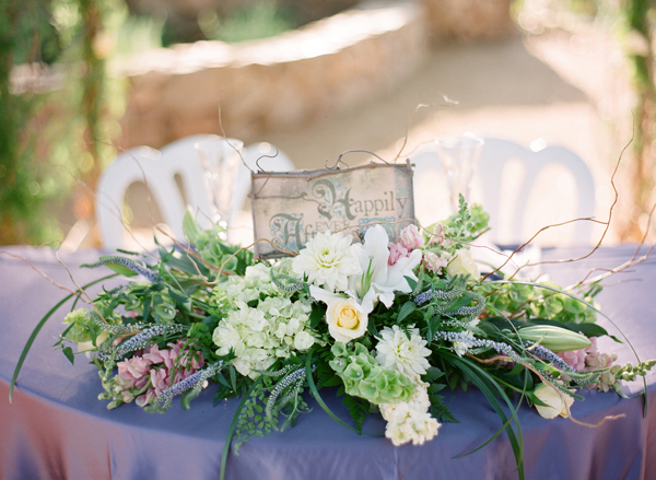 vineyard-purple-and-yellow-wedding