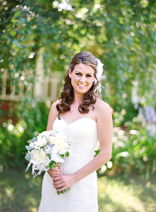 vineyard-purple-and-yellow-wedding