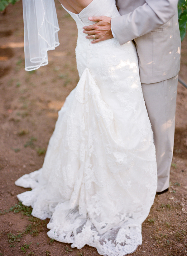 vineyard-purple-and-yellow-wedding