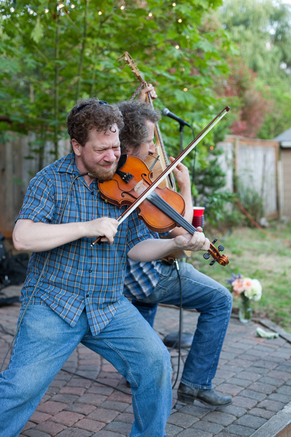 old-fashioned-hoedown-wedding