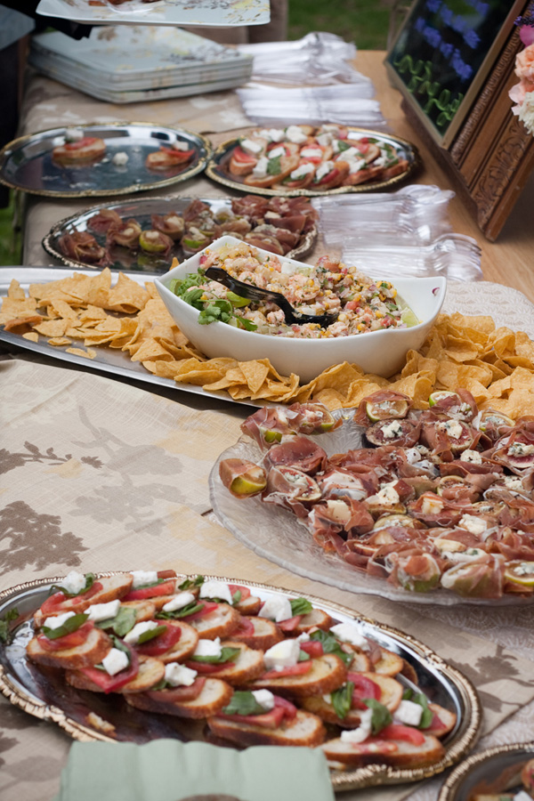 old-fashioned-hoedown-wedding