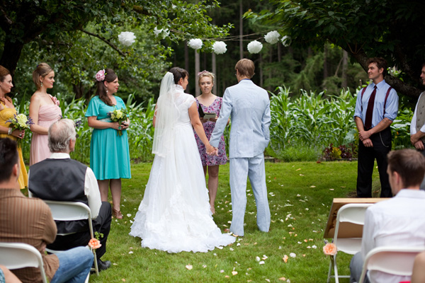 old-fashioned-hoedown-wedding