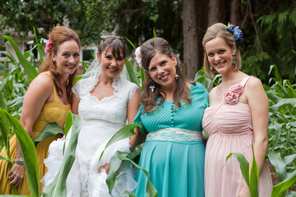 old-fashioned-hoedown-wedding