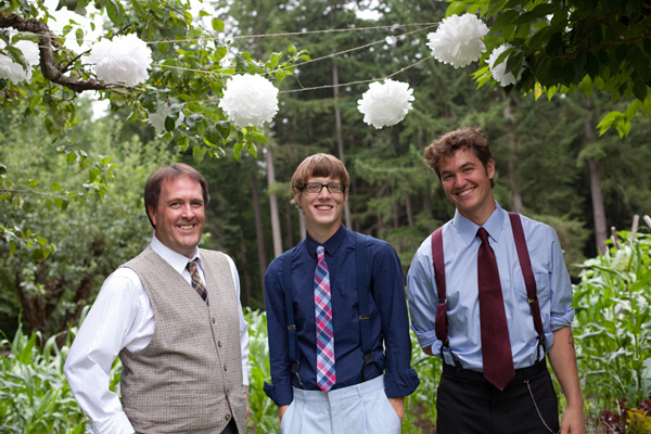 old-fashioned-hoedown-wedding