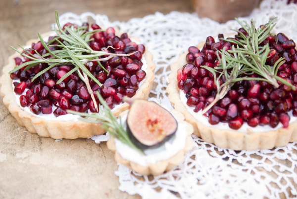 pomegranate-wedding-ideas