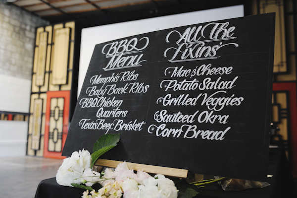 travel-theme-wedding-at-the-smog-shoppe