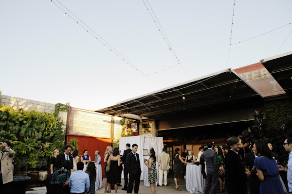 travel-theme-wedding-at-the-smog-shoppe