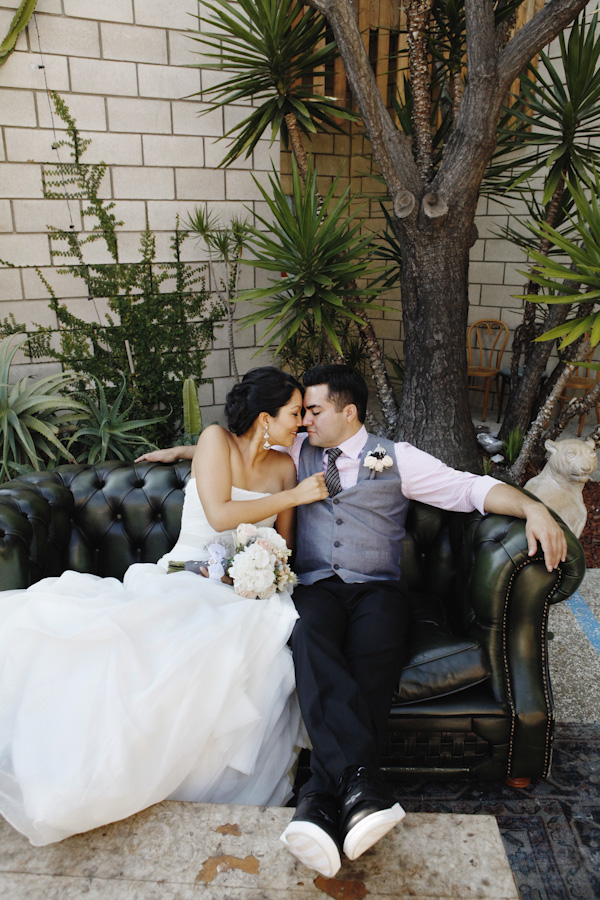 travel-theme-wedding-at-the-smog-shoppe