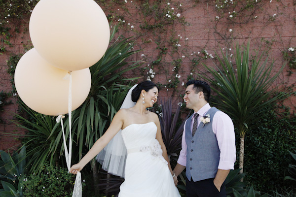 travel-theme-wedding-at-the-smog-shoppe