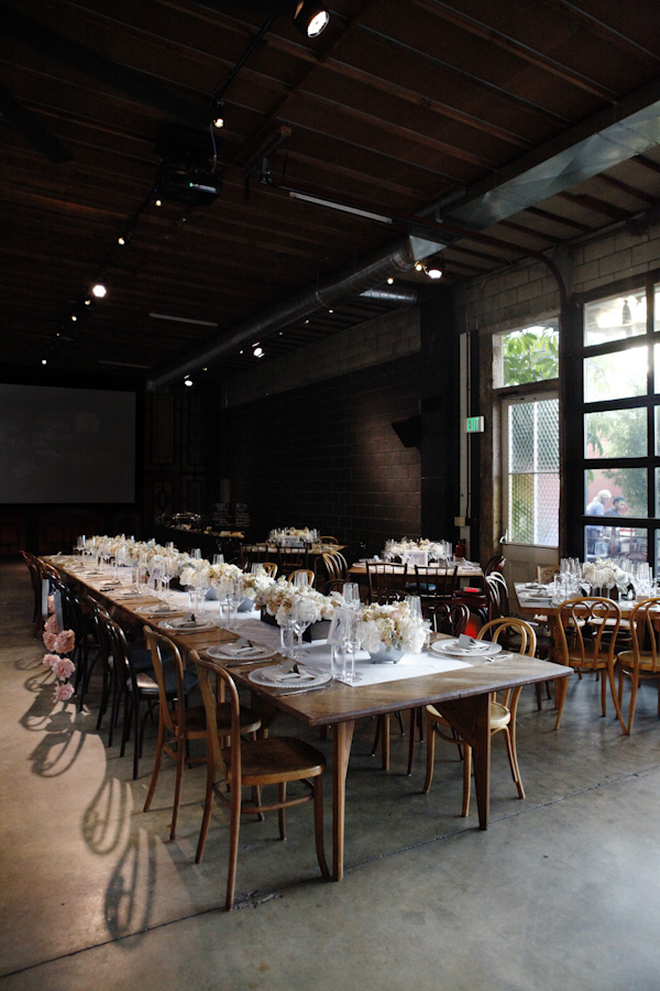 travel-theme-wedding-at-the-smog-shoppe