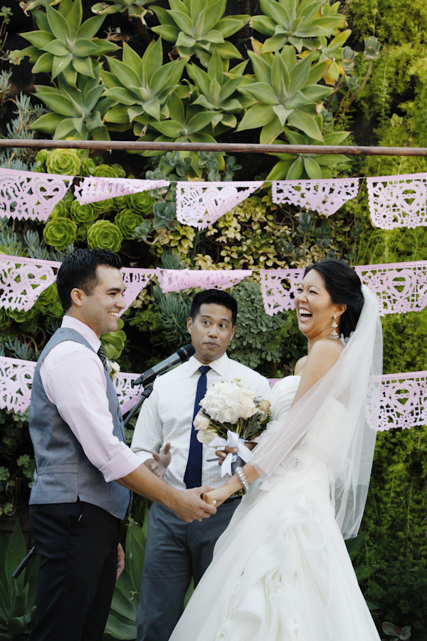 travel-theme-wedding-at-the-smog-shoppe