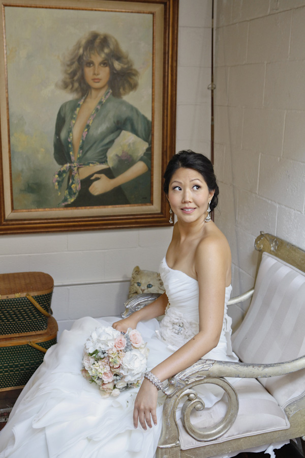 travel-theme-wedding-at-the-smog-shoppe