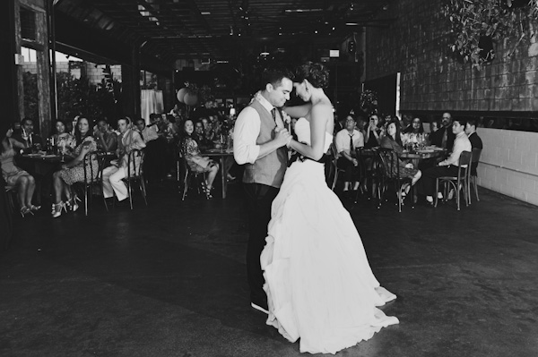 travel-theme-wedding-at-the-smog-shoppe