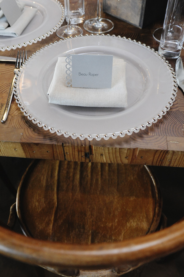 travel-theme-wedding-at-the-smog-shoppe
