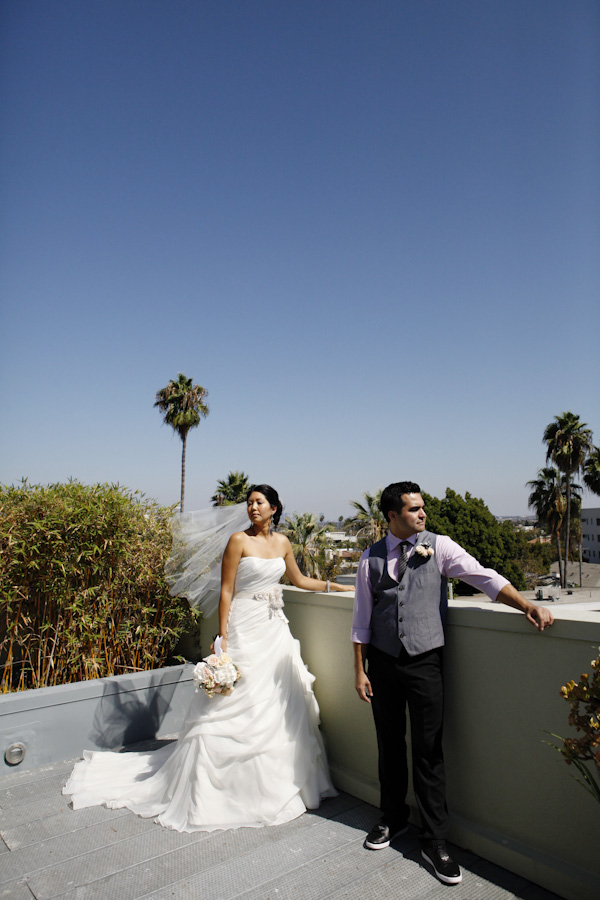 travel-theme-wedding-at-the-smog-shoppe