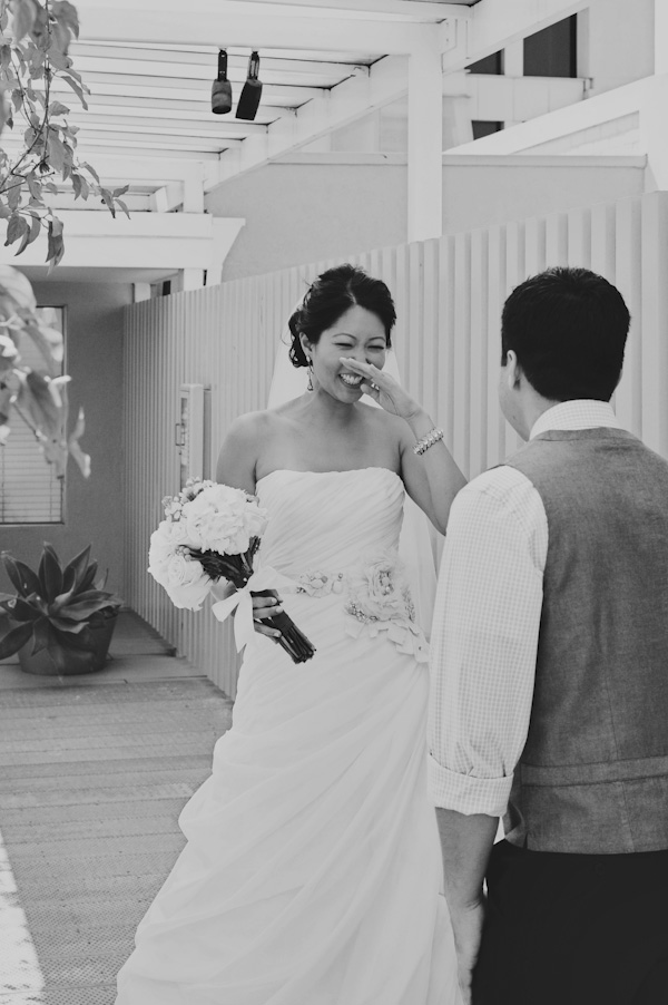 travel-theme-wedding-at-the-smog-shoppe