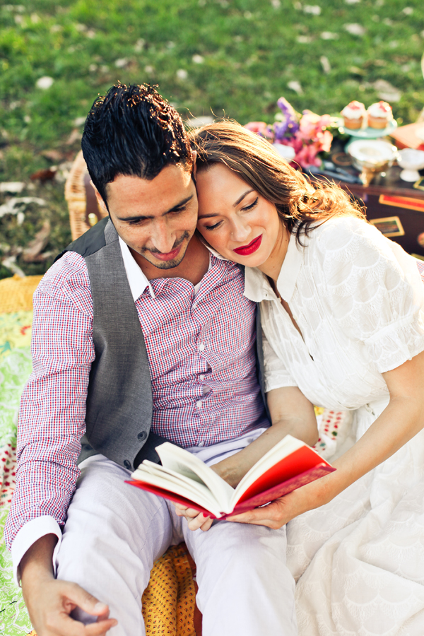 vintage-engagement-photo-session