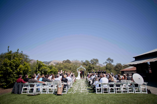 glamorous-barn-wedding