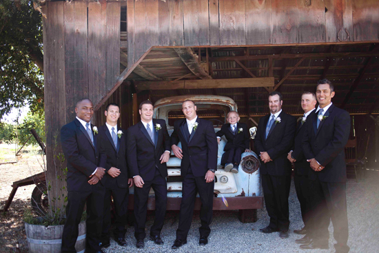 glamorous-barn-wedding