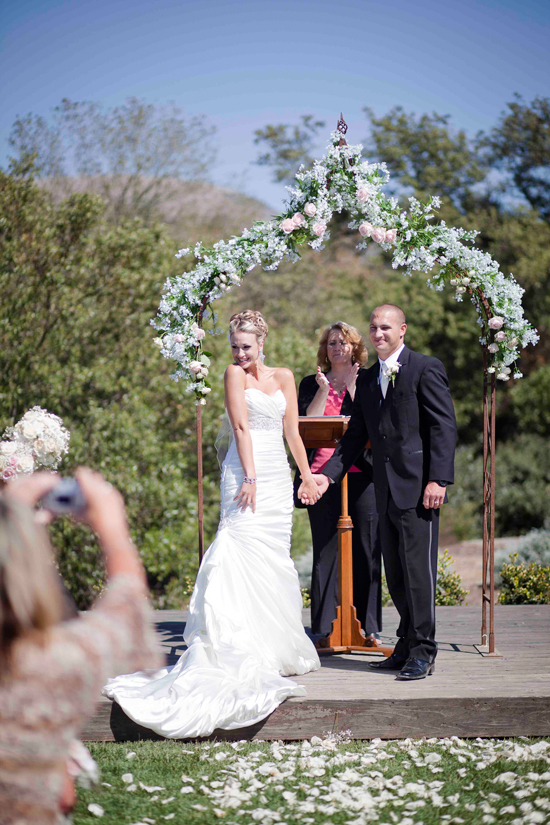 glamorous-barn-wedding