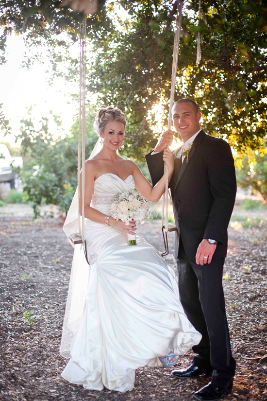 glamorous-barn-wedding