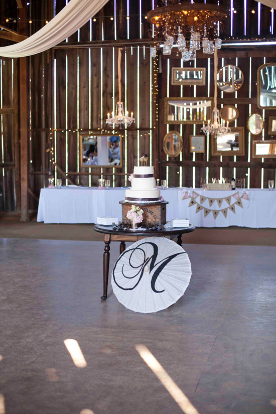 glamorous-barn-wedding