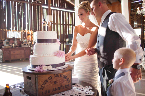 glamorous-barn-wedding