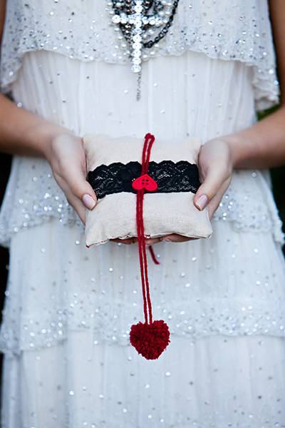 red-black-and-white-wedding-ideas